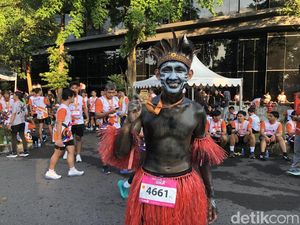 Mahasiswa Jakarta Pakai Body Painting demi Best Costume Jogja Run D-City