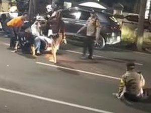 Pemotor Tabrak Polisi Depan Mapolsek Ujung Pandang gegara Hindari Razia
