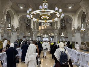 Wajah Baru Langit-langit Masjidil Haram yang Makin Canggih Pakai Smart System