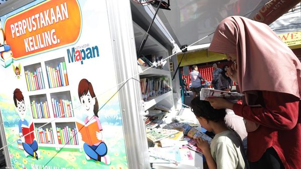 Perpustakaan Keliling Jadi Ruang Belajar dan Literasi Anak di Kediri