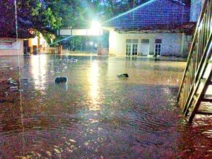Diguyur Hujan Deras, Pasar dan Puskesmas di Palabuhanratu Terendam Banjir