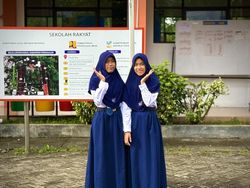 Sekolah Rakyat Trenggalek Tempa Gadis Kembar Optimistis Gapai Cita-Cita
