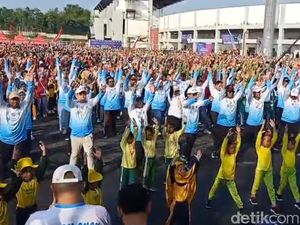 Puluhan Siswa di Pamekasan Pingsan Saat Senam Anak Indonesia Hebat