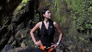 Wendy Walters Bak Lara Croft, Rappeling di Gua Jomblang dan Ngeleng