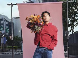 Dinamika Percintaan Versi Adrian Khalif dalam 2001x