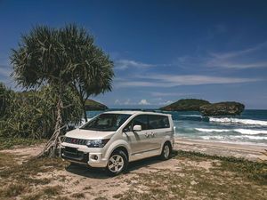 Mau Naik Travel Jarak Jauh? Ini 7 Tips Aman & Nyaman Selama Perjalanan