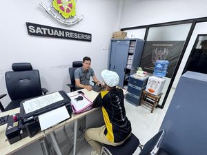 Nasib 13 WNI Bayar Rp 300 Juta tapi Gagal Naik Haji