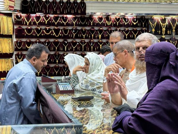 Jemaah Serbu Area Belanja di Makkah Jelang Puncak Haji