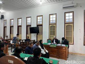 Eks Camat di Medan Korupsi Anggaran BBM Rp 332 Juta Dituntut 2 Tahun Bui