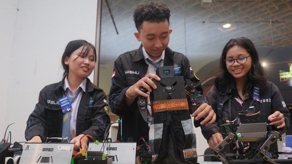 Kreativitas Teknologi Anak Muda Dipamerkan di Bali