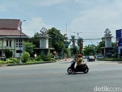 Viral 2 ASN Disdik Pasuruan Mesum dalam Mobil yang Parkir di Pemkab