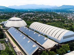 Pabrik Semen RI Bangun PLTS Raksasa, Kapasitasnya 71,9 MW