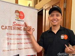 Katering Bakso di Jakbar Ini Laris Manis hingga Disukai Artis