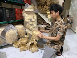 Besek Bambu di Malang Laris Manis Jadi Pengganti Plastik Jelang Idul Adha
