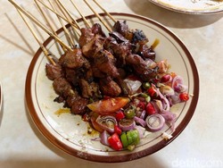 Sate Keroncong Legend di Jatinegara hingga Rekomendasi Milk Tea Lokal Creamy