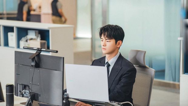 Adegan dalam drama Korea See You at Work Tomorrow!