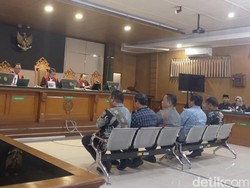 Kasus Suap, Pengacara Ade Kuswara Ragukan Kesaksian Kadis Bekasi