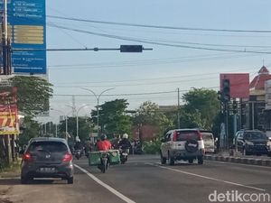 Hati-hati! Traffic Light Simpang Delanggu Padam