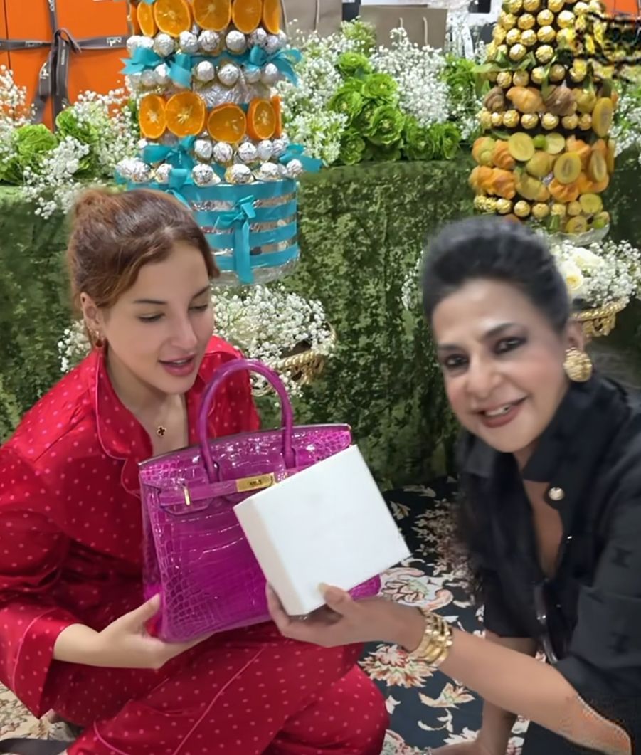5 Momen Ultah Tasya Farasya Diberi Kejutan Keluarga & Sahabat