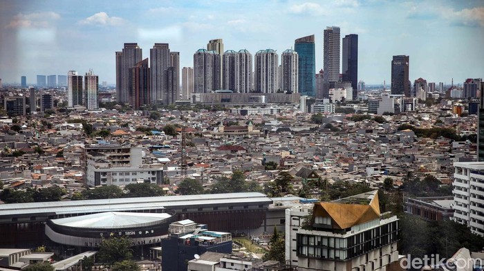 Ancaman Global Bayangi Ekonomi Indonesia 2026 Suasana gedung perkantoran di area pusat upaya Jakarta, Selasa (26/5/2026). Perekonomian Indonesia diproyeksikan menghadapi tekanan pada 2026 seiring perlambatan ekonomi dunia nan dipicu bentrok geopolitik di Timur Tengah serta melemahnya perdagangan internasional. Kondisi tersebut diperkirakan berakibat pada sejumlah sektor upaya di dalam negeri.