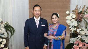 Potret Annisa Pohan Kondangan Usai 2 Bulan Lahiran, Anggun Berkebaya Floral
