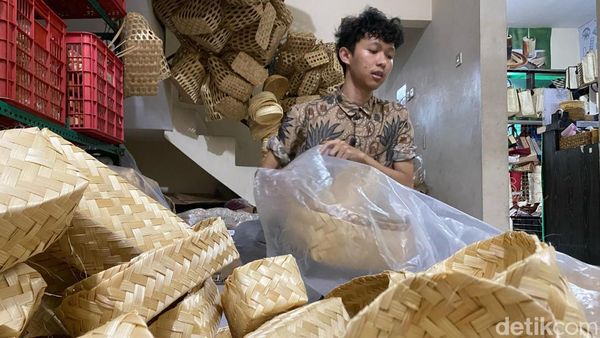 Perajin Besek di Malang Kebanjiran Order Jelang Idul Adha