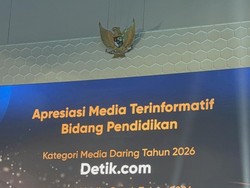 Video: Detikcom Raih Penghargaan Media Daring Terinformatif dari Kemendikdasmen