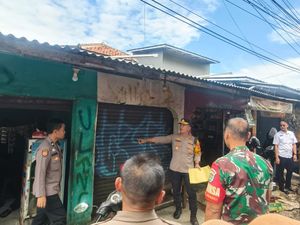 Diduga Jual Obat Keras Ilegal, Sejumlah Warung di Parung Bogor Disegel