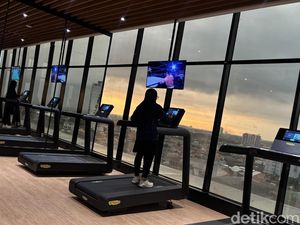 Sensasi Workout Sambil Nikmati Sunrise di The Trans Luxury Hotel Surabaya