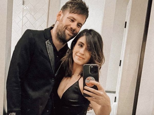 Sosok Istri Penyanyi Band Metal yang Suaminya Jadi Gay Setelah 14 Tahun Nikah