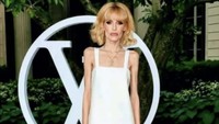 Foto Viral Kelly Osbourne di Acara Louis Vuitton Diduga Hasil AI, Netizen Heboh