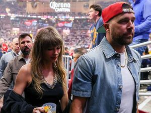 Sikap Taylor Swift ke Fans Travis Kelce Jadi Perbincangan Netizen