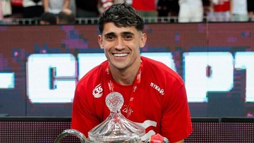 Viral Pemain Pecahkan Trofi Usai Juara Piala Rusia