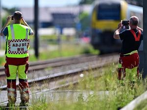 Video Bus Sekolah Tertabrak Kereta di Belgia, 4 Tewas