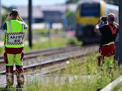 4 Orang Tewas saat Bus Sekolah Tertabrak Kereta di Belgia