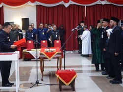 Plt Gubernur Lantik 238 Pejabat di Riau