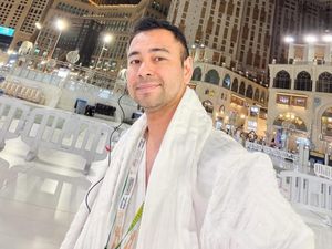 Raffi Ahmad Takbir, Keinginan Cium Hajar Aswad Sebelum Puncak Haji Terwujud