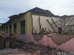 Ruang Kelas SDN 1 Babadan Tulungagung Ambruk