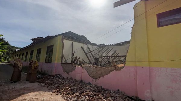 Penampakan Ruang Kelas Sekolah Dasar di Tulungagung Ambruk