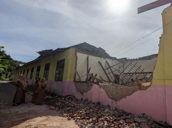 Penampakan Ruang Kelas Sekolah Dasar di Tulungagung Ambruk