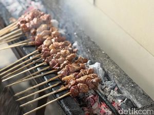 Terungkap! 5 Rahasia Sate Kambing Empuk Anti Prengus dari Penjual Legendaris
