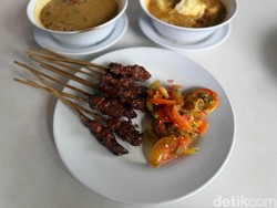 Sate Maranggi Hj. Yetty: Empuk Juicy Sate Sapi Legendaris dari Purwakarta