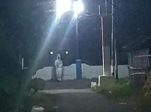Heboh Pocong Bercelurit di Kota Probolinggo Dikejar Warga hingga JLU
