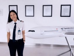 Capt Tania Widjaya, Pilot Perempuan Muda di Balik Penerbangan Presiden RI