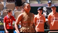 Gaya 'Couture' Naomi Osaka di French Open 2026, Terinspirasi Eiffel Tower