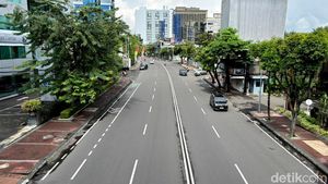 Jalanan di Kota Surabaya Lengang saat Lebaran Idul Adha
