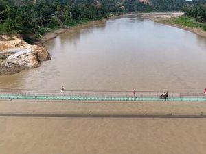 Jembatan Gantung Perintis Garuda Permudah Akses Warga Aceh Tamiang