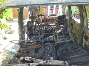 Mobil-Garasi Warga Pandak Bantul Terbakar Usai Cas Aki Sambil Distarter