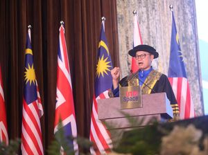 Terima Gelar Adjunct Professor di Malaysia, Kepala BPOM Bicara Masa Depan Obat