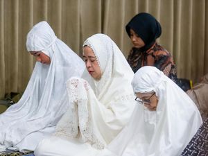 Salat di Masjid DPR, Puan Harap Idul Adha Jadi Momen Rajut Kebersamaan